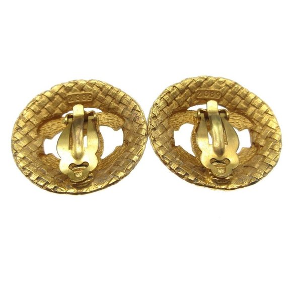 authenticity guaranteed Chanel Button Motif Earrings Quilted Gold-plated Clip-On - Picture 3 of 6